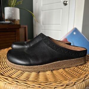 Stegmann Graz Black Leather Clogs, Men's 9/Women's 11